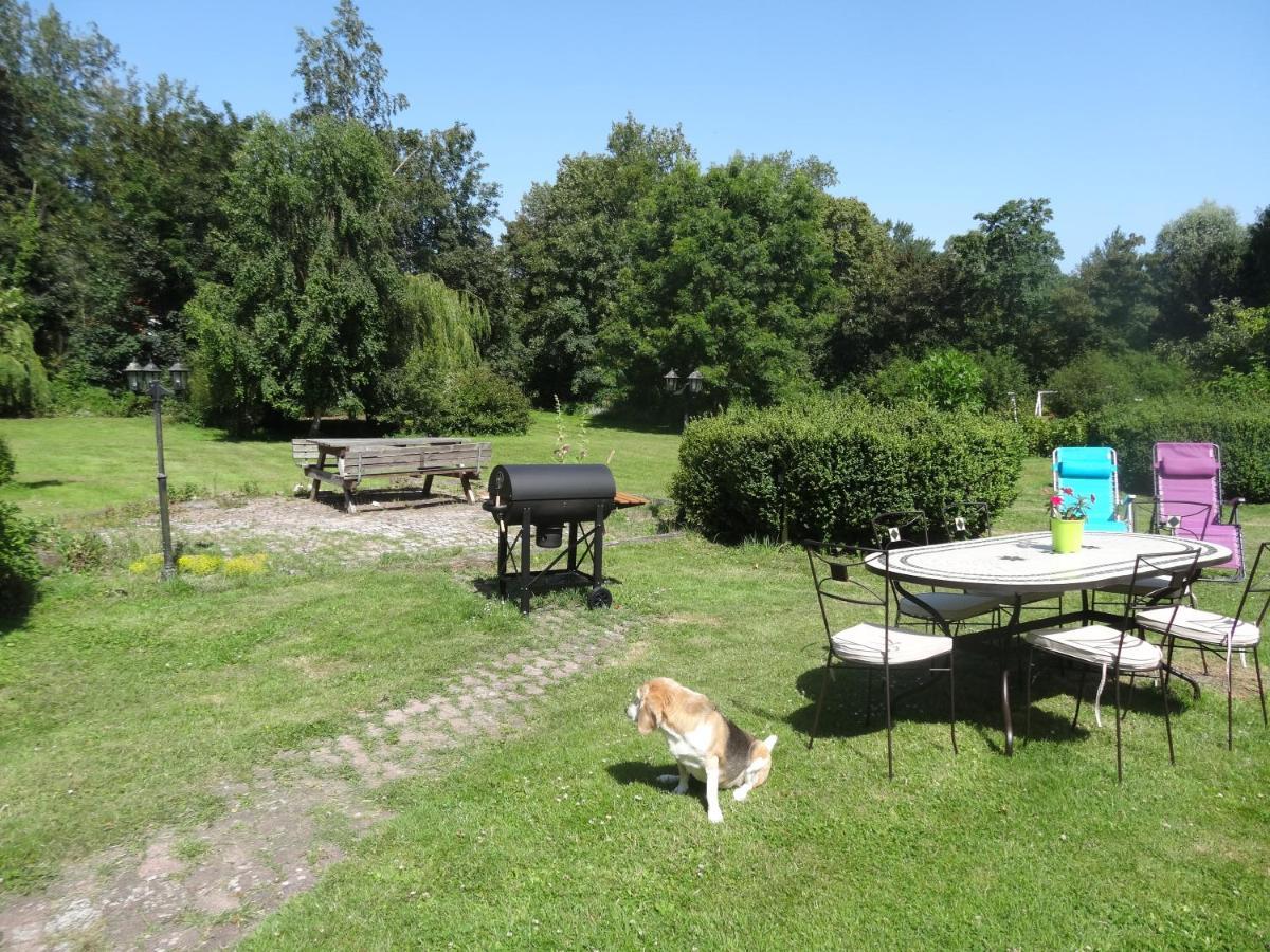Au Retour Du Lac Ardres Exterior foto